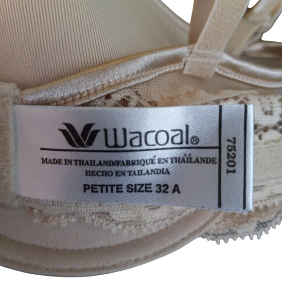 Wacoal 32A Petite Bra Underwire Beige Lace Accent Adjustable Straps New - Picture 7 of 8